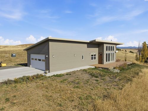 915 Brown Rd, Pullman, WA, 99163-9793 | Card Image