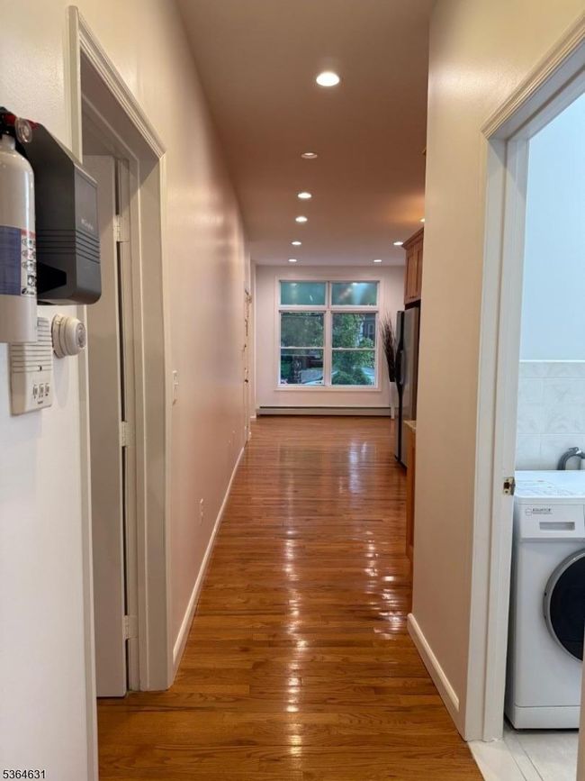 720 Boulevard E, Townhouse with 2 bedrooms, 2 bathrooms and null parking in Weehawken NJ | Image 10