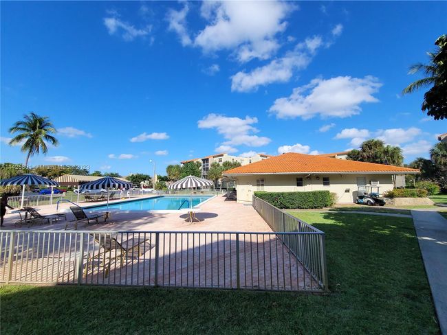 3304 - 1820 Sw 81st Ave, Condo with 2 bedrooms, 2 bathrooms and null parking in North Lauderdale FL | Image 14