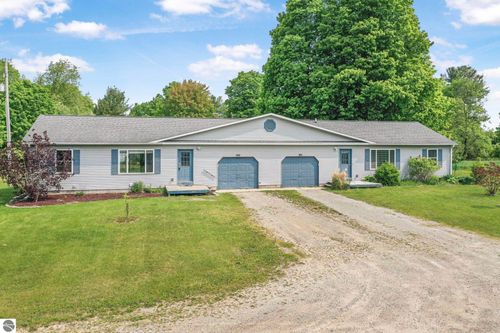 202-200-202 Hassle Rd, Buckley, MI, 49620-9608 | Card Image