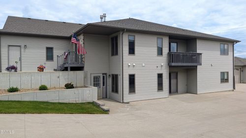 3-1301 N 33rd St, Bismarck, ND, 58501-7769 | Card Image