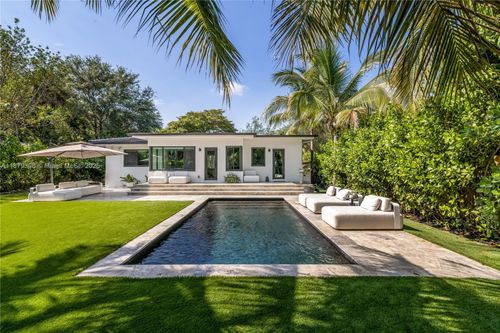 373 Ne 104th St, Miami Shores, FL, 33138-2017 | Card Image