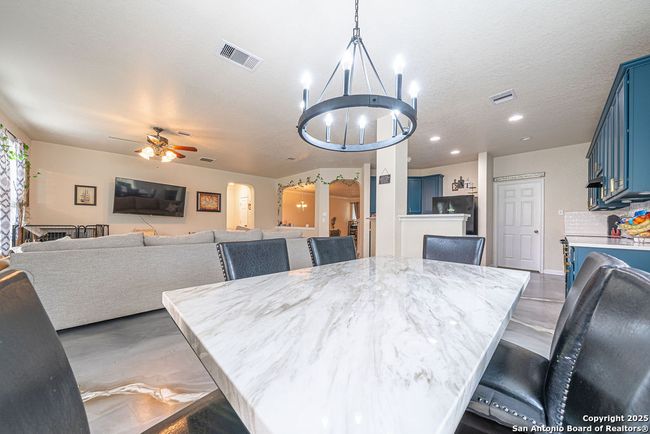 137 Springtree Shadow, House other with 4 bedrooms, 3 bathrooms and null parking in Cibolo TX | Image 11