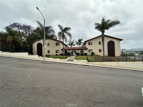 714 Franklin Ln, Vista, CA, 92084 | Card Image