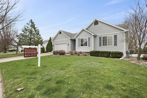 840 Vista Ridge Drive, Mount Horeb, WI, 53572 | Card Image