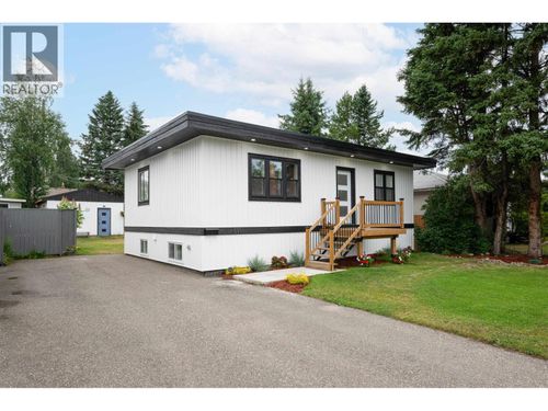 591 Douglas St, Prince George, BC, V2M2M5 | Card Image