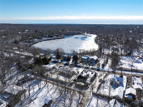37 Little Fresh Pond Rd, Southampton, NY, 11968-2336 | Card Image