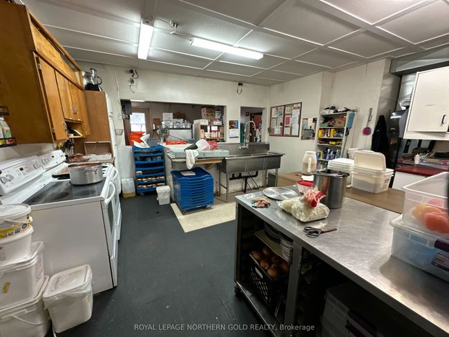 29 Broadway Ave, House other with 2 bedrooms, 1 bathrooms and 40 parking in King Kirkland ON | Image 14