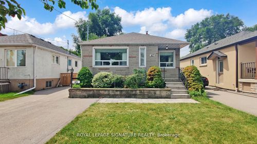 48 Acorn Ave, Etobicoke, ON, M9B3P9 | Card Image