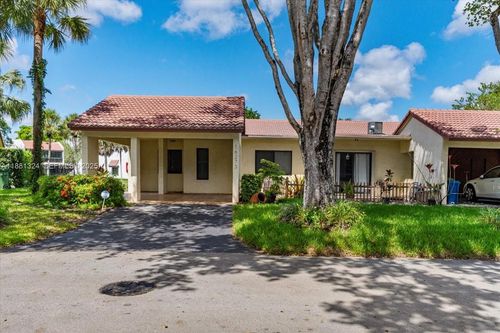 7-16273 Laurel Dr, Weston, FL, 33326-1620 | Card Image