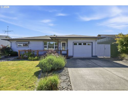 2236 Umpqua Rd, Woodburn, OR, 97071 | Card Image