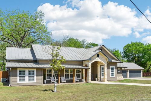 2258 Gruene Rd, New Braunfels, TX, 78130-3413 | Card Image
