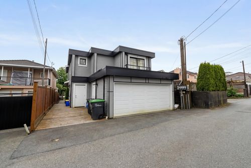 2885 Georgia St E, Vancouver, BC, V5K2K3 | Card Image