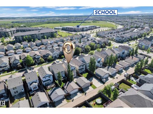 621 Mcdonough Link Nw, Edmonton, AB, T5Y0M8 | Card Image