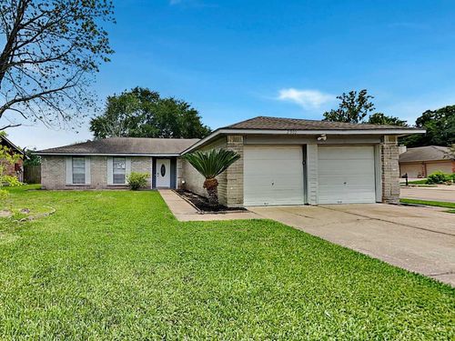 2902 Early Turn Drive, Webster, TX, 77598 | Card Image