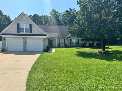 130 Hosta Dr, Raeford, NC, 28376-5326 | Card Image