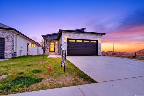 3822 Buckskin Trl, Laramie, WY, 82070-5645 | Card Image