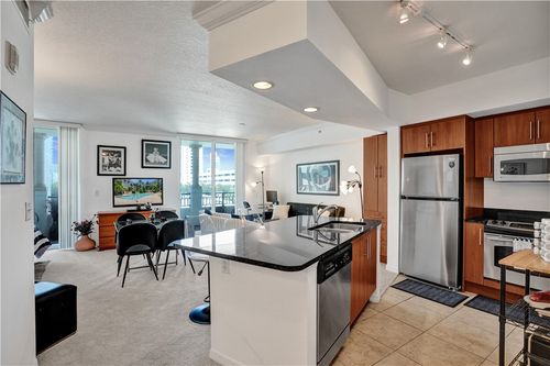 apt-352-600 S Dixie Hwy, West Palm Beach, FL, 33401-5850 | Card Image