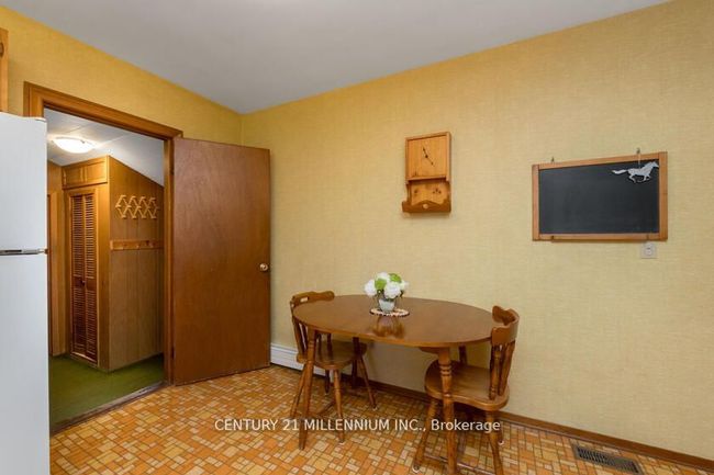 1264 Olde Base Line Rd, House other with 3 bedrooms, 2 bathrooms and 10 parking in Terra Cotta ON | Image 19