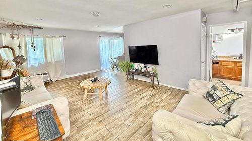 unit-114-10235 Madrid Way, Spring Valley, CA, 91977-1938 | Card Image