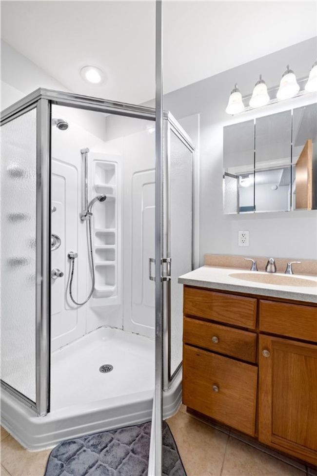 APT-6 - 72 W Side Rd, Condo with 2 bedrooms, 2 bathrooms and 1 parking in Block Island RI | Image 29