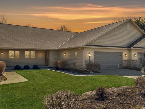 425 Brookview Drive, LUXEMBURG, WI, 54217 | Card Image