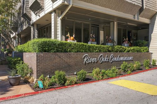 363-4845 Cedar Springs Rd, Dallas, TX, 75219-6111 | Card Image