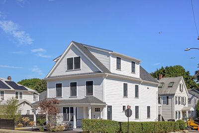 2 - 172 Blue Hill Ave, Condo with 3 bedrooms, 2 bathrooms and 3 parking in Milton MA | Image 1