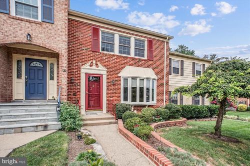 7492 Covent Wood Ct, ANNANDALE, VA, 22003-5731 | Card Image