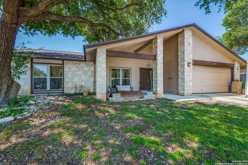 9207 Braswell St, San Antonio, TX, 78254-2510 | Card Image