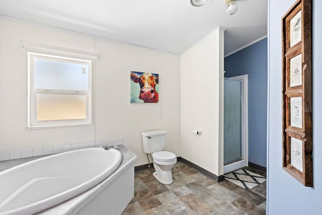 Main bath | Image 18