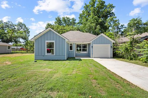 516 W Florence St, Denison, TX, 75020-7628 | Card Image