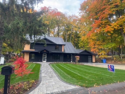 623 Summit Rd, Madison, WI, 53704-6076 | Card Image