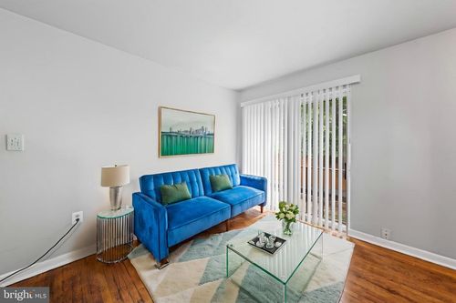 1221 47th Pl Ne, WASHINGTON, DC, 20019-3908 | Card Image