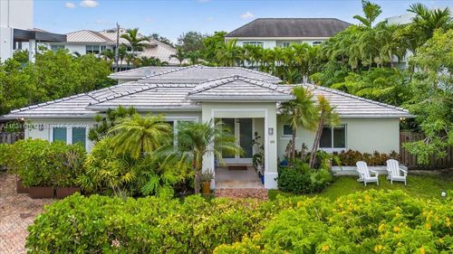 435 Ridgewood Rd, Key Biscayne, FL, 33149-1836 | Card Image