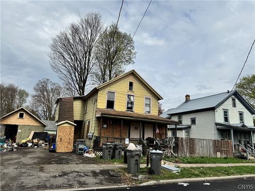 521 Expense St, Rome, NY, 13440-4067 | Card Image