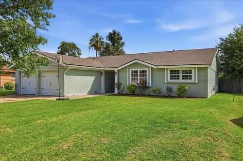 1020 Arthur St, Bridge City, TX, 77611-2304 | Card Image