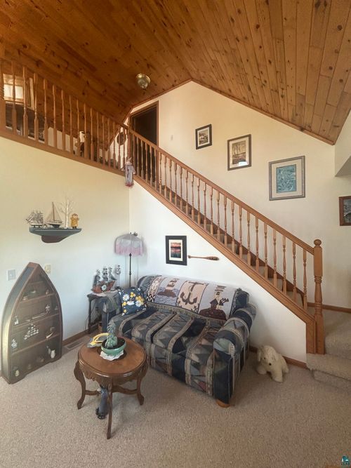 5385 Shady Ln, Duluth, MN, 55811-9732 | Card Image