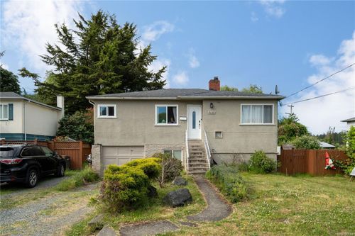 1203 Pearce Cres, Saanich, BC, V8X3S8 | Card Image