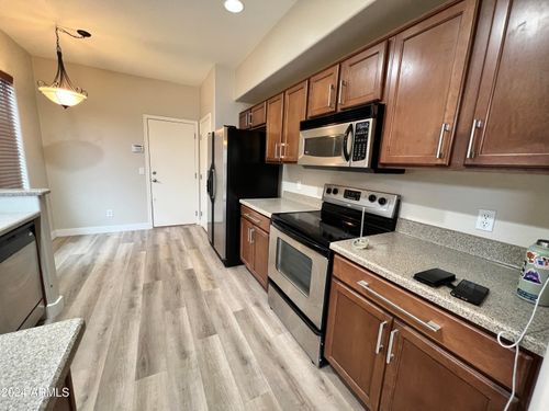 15842 N 73rd Ln, Peoria, AZ, 85382-1807 | Card Image