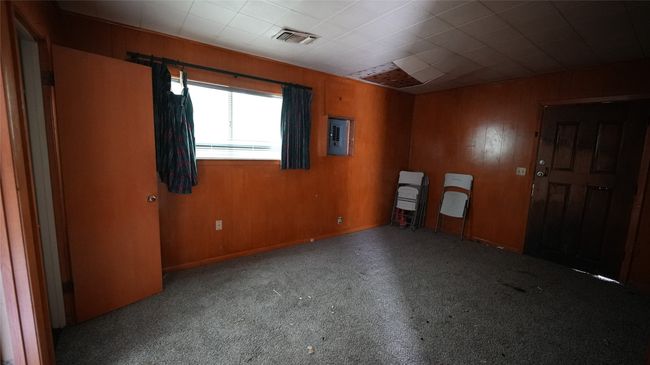 1819 Panhandle St, House other with 3 bedrooms, 2 bathrooms and null parking in Denton TX | Image 9