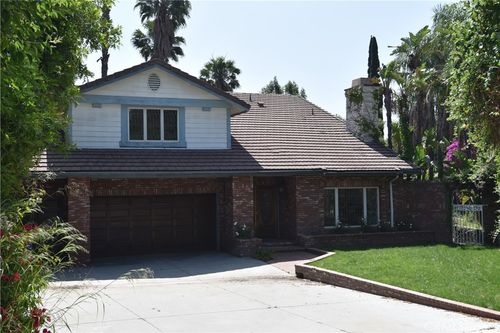11820 Shoshone Ave, Granada Hills, CA, 91344-2228 | Card Image