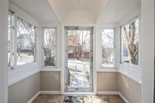 179 Serrano Ave, Hawthorne, NY, 10532-1650 | Card Image