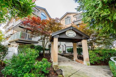 201 - 20288 54 Ave, Condo with 2 bedrooms, 2 bathrooms and 1 parking in Langley BC | Image 1