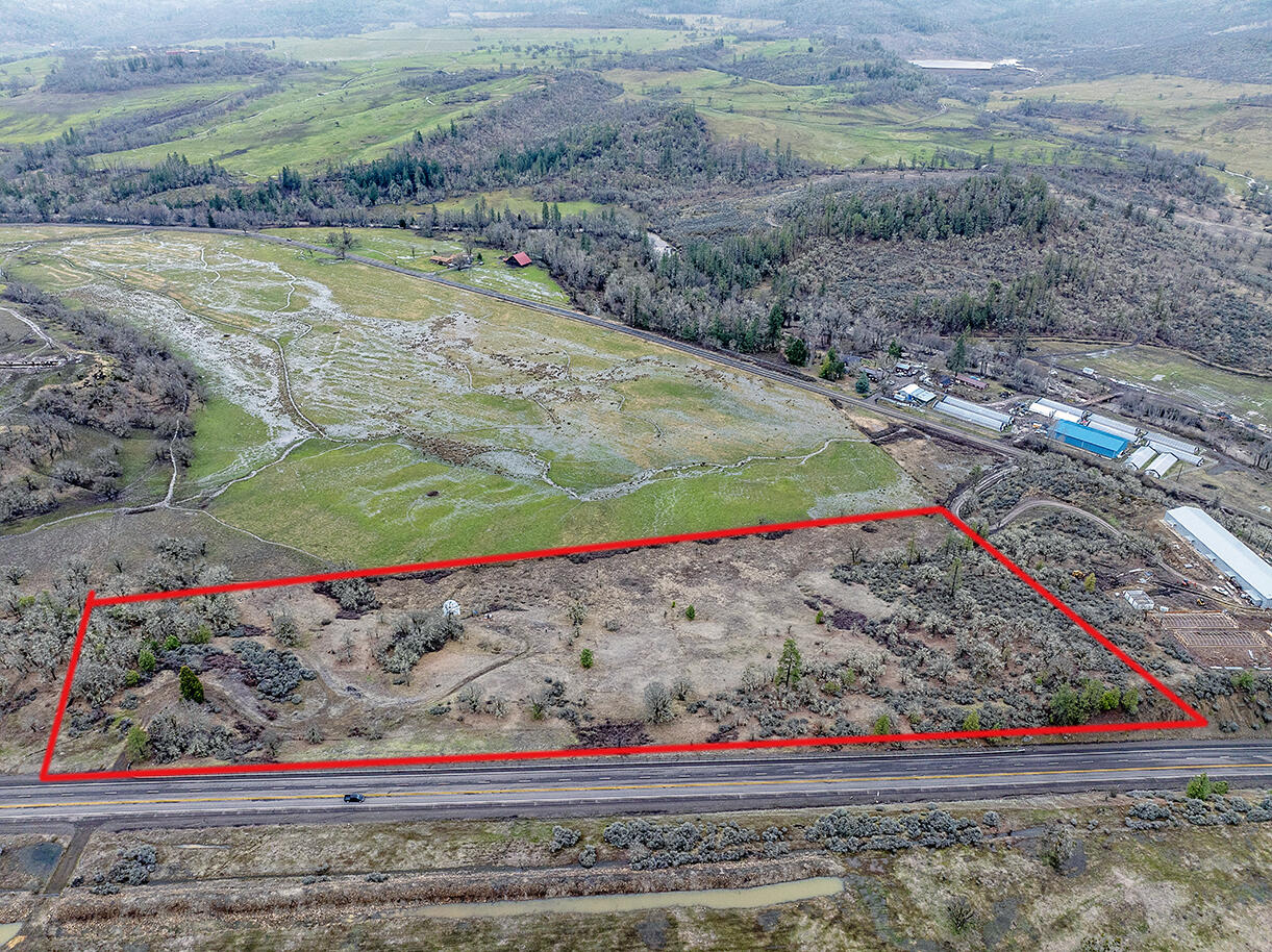 Land in Eagle Point