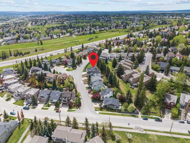 76 Coach Gate Way Sw, House other with 3 bedrooms, 2 bathrooms and 4 parking in Calgary AB | Image 48
