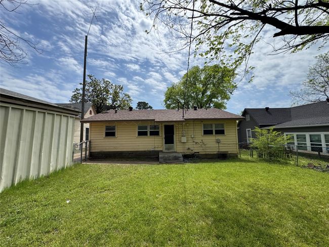 221 W Monterey St, House other with 2 bedrooms, 1 bathrooms and null parking in Denison TX | Image 30