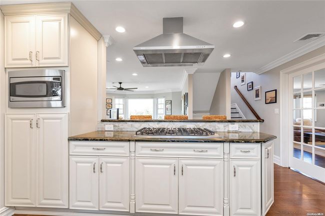 67 Matlock St, House other with 3 bedrooms, 3 bathrooms and null parking in Lido Beach NY | Image 11