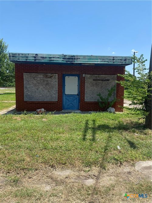 506 N Cameron Street, Victoria, TX, 77901 | Card Image