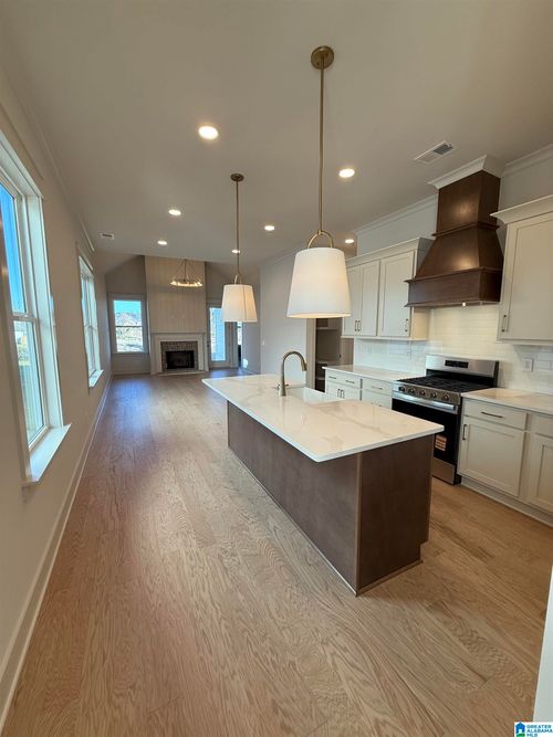 337 Huntley Ridge Bnd, PELHAM, AL, 35124-4041 | Card Image